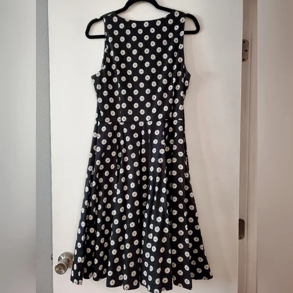 EUC Voodoo Vixen Dahlia Polka Dot Floral B&W Fit & Flare Vintage Retro Dress XL - Picture 5 of 6
